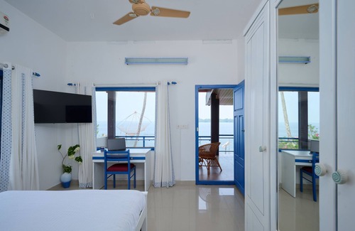 Muhamma Hotel | Seclude by the Lake Alleppey