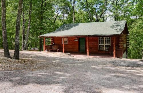 Sylvan Shores House | Secluded 2 story cabin Pool WiFi smart TVs