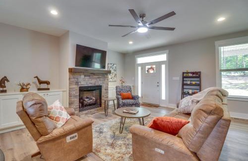 Barboursville House | Secluded Barboursville Home with Covered Porch!