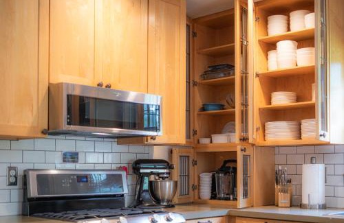 Edmond House | Secluded but 5 minutes to New River Gorge Bridge
