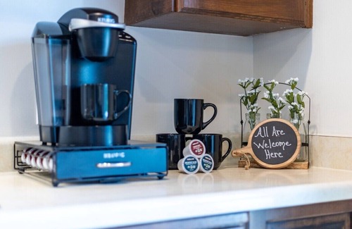 Sandy Apartment | Secluded cabin near Little Cottonwood Canyon, minutes from mountains and trails.