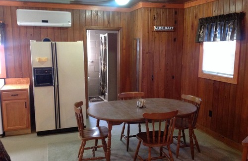 Orangeburg Cabin | Secluded Cabin Retreat with Hot Tub, for Family Get Away