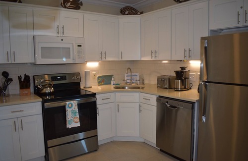 Wheeland Settlement Condo | Secluded Condo, Beautiful Turquoise water awaits you!