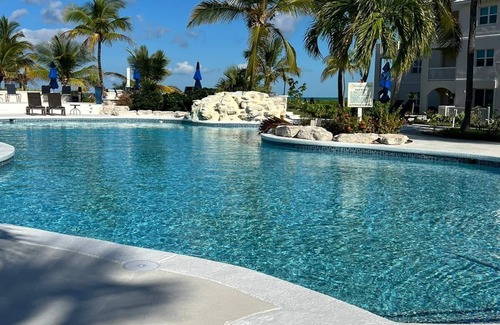 Wheeland Settlement Condo | Secluded Condo, Beautiful Turquoise water awaits you!