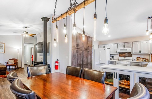 Easton Cabin | Secluded Dog-Friendly Home W/ Acreage, Free WiFi, Full Kitchen & More!