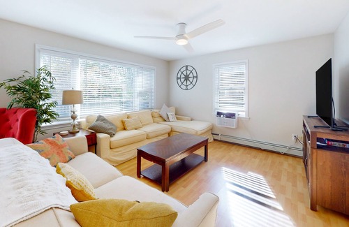 Boothbay House | Secluded, dog-friendly home with deck, grill & high-speed WiFi - quiet location