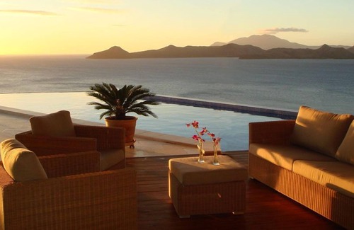 Oualie Bay Villa | Secluded, exclusive, totally private luxury villa overlooking the prettiest bay.