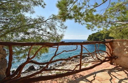 Zastrazisce House | Secluded fisherman's cottage Cove Golubinka, Hvar (K-14344)