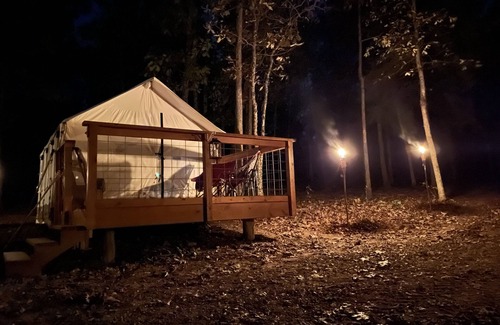 Florence RV Rental | Secluded glamp site with hiking and water activities