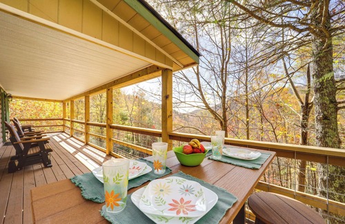 Apple Ridge Cabin | Secluded Lenoir Cabin: 4 Mi to Dtwn Blowing Rock