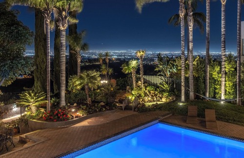 Encino House | Secluded Mediterranean villa in the hills