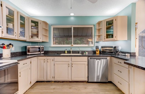 Whittier House | Secluded mountain home on 2 acres w/fireplace, deck & firepit