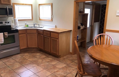 Custer Cabin | Secluded, Rustic Log Cabin located in the Heart of the Black Hills near Custer