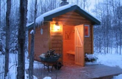 Melrude Cabin | Secluded Serenity - Rustic Cabin Nestled in the Northwoods