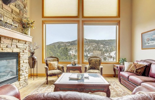 Morrison House | Secluded & Spacious Mountain Getaway