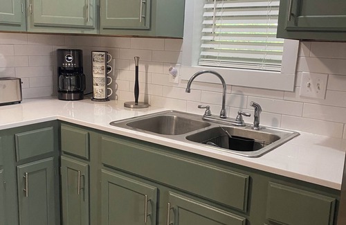 Greenfield House | Secluded Stockton Lake House w Starlink internet