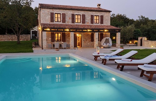 Tinjan Villa | Secluded Villa, large refreshing pool, tranquility, family&pet friendly