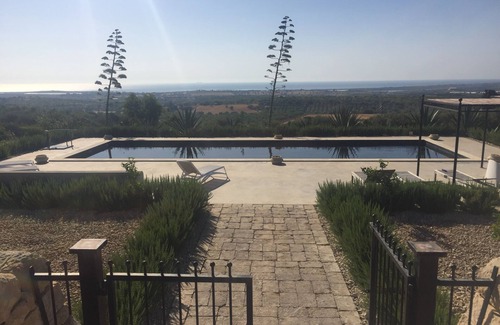 Noto Villa | Secluded Villa With Large Pool And Spectacular 180 Degree Sea Views.