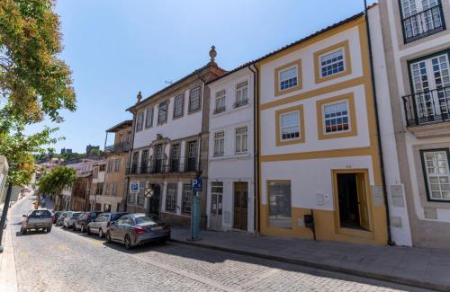 Braganca House | Secret Garden in Bragança - historic center