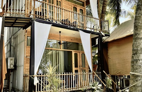 Agonda House | Secret Garden - Premium Hut #3