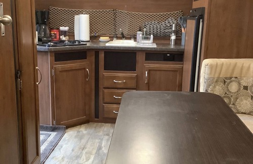 South Gouldsboro House | See Downeast Maine and Acadia National Park and stay in the Hummingbird!