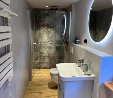 Ziemitz House | Seeblick Cottage