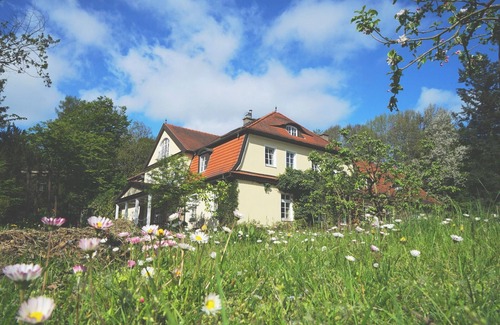 Buchenhain House | Seegut Blaue Blume