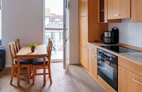 Warnemuende Apartment | Seenelke Summary: Com