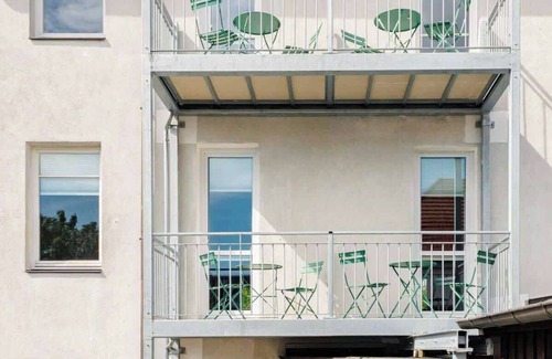 Warnemuende Apartment | Seenelke Summary: Com