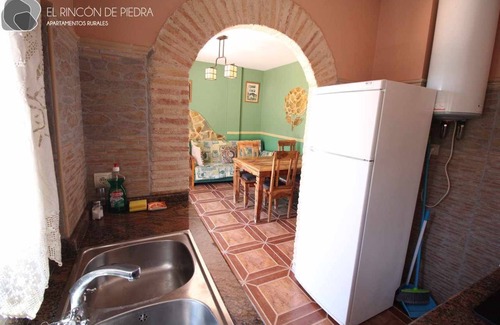 Enguidanos Apartment | Self catering El Rincon de Piedra for 4 people