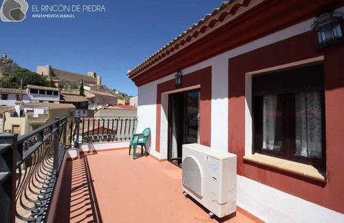 Enguidanos Apartment | Self catering El Rincon de Piedra for 4 people