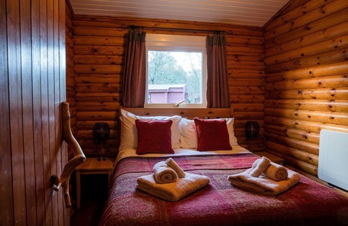 Duirinish Cabin | Self-Catering log cabin near Plockton and the Isle of Skye secluded, well equipped and dog friendly.