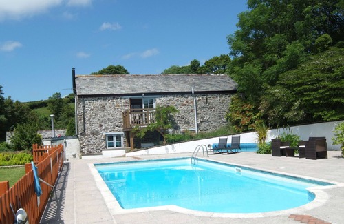 Trewen Cottage | Self Catering Rural Farm Cottage + Heated Pool Cornwall