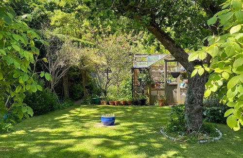 Ardley House | Self Contained Annex has Everything Needed for a Comfortable and Luxurious Stay