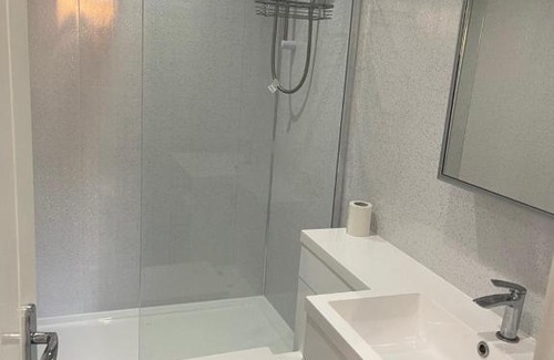 Harrow Apartment | Self Contained Studio Apartment