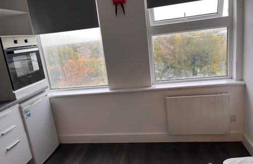 Harlow Apartment | Self Contained Studio Flat