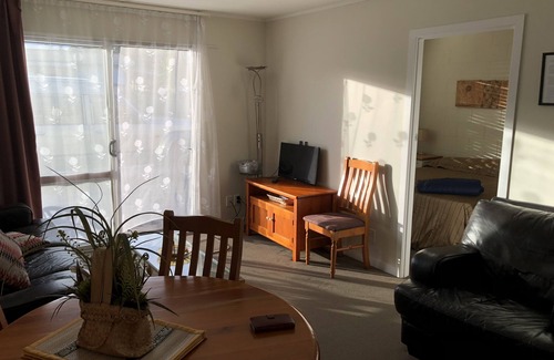 Kaeo Apartment | Self contained unit close to beautiful white sandy beach