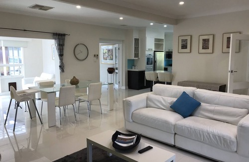 Semaphore South House | Semaphore Beach and Pool House