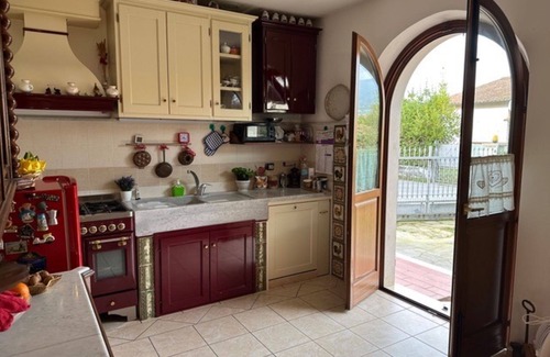 Cinquale Apartment | Semi detached villa on two floors for 4 persons, terrace for meals outside and private parking. In a