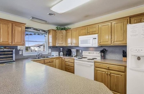 South Nags Head House | Semi-oceanfront in South Nags Head with views and well-maintained interior!