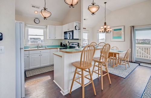 Wind Over Waves House | Semi-Soundfront Dog Friendly w/Pool, Hot Tub, Game Room, Community Boat Ramp