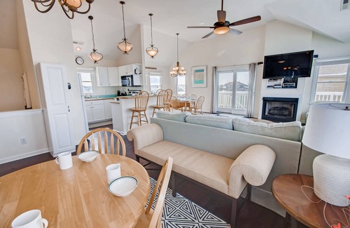 Wind Over Waves House | Semi-Soundfront Dog Friendly w/Pool, Hot Tub, Game Room, Community Boat Ramp