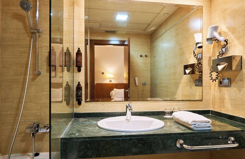 Figares Hotel | Senator Granada Hotel