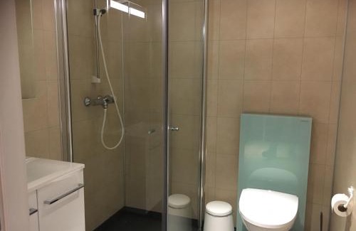 Hamaroy Hotel | Sentrumsgården Motell AS