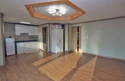 Seosan House | Seosan Noeulgwa Bada Pension