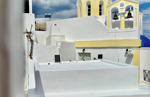 Fira Apartment | Sepal Residence
