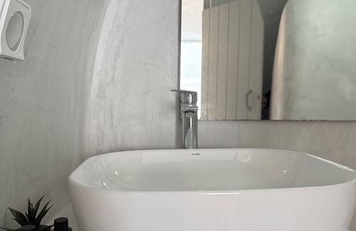 Fira Apartment | Sepal Residence