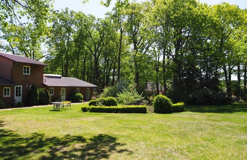 Wichtenbeck Apartment | Separate bright cornflower vacation apartment on a former farm