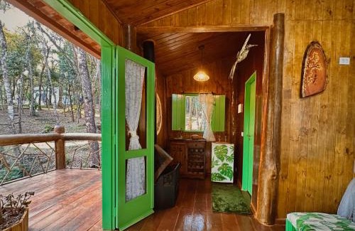 Bueno Brandao Cabin | Sequoia Casa na Árvore, Vila Mágica