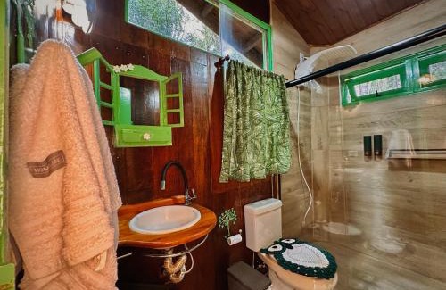 Bueno Brandao Cabin | Sequoia Casa na Árvore, Vila Mágica